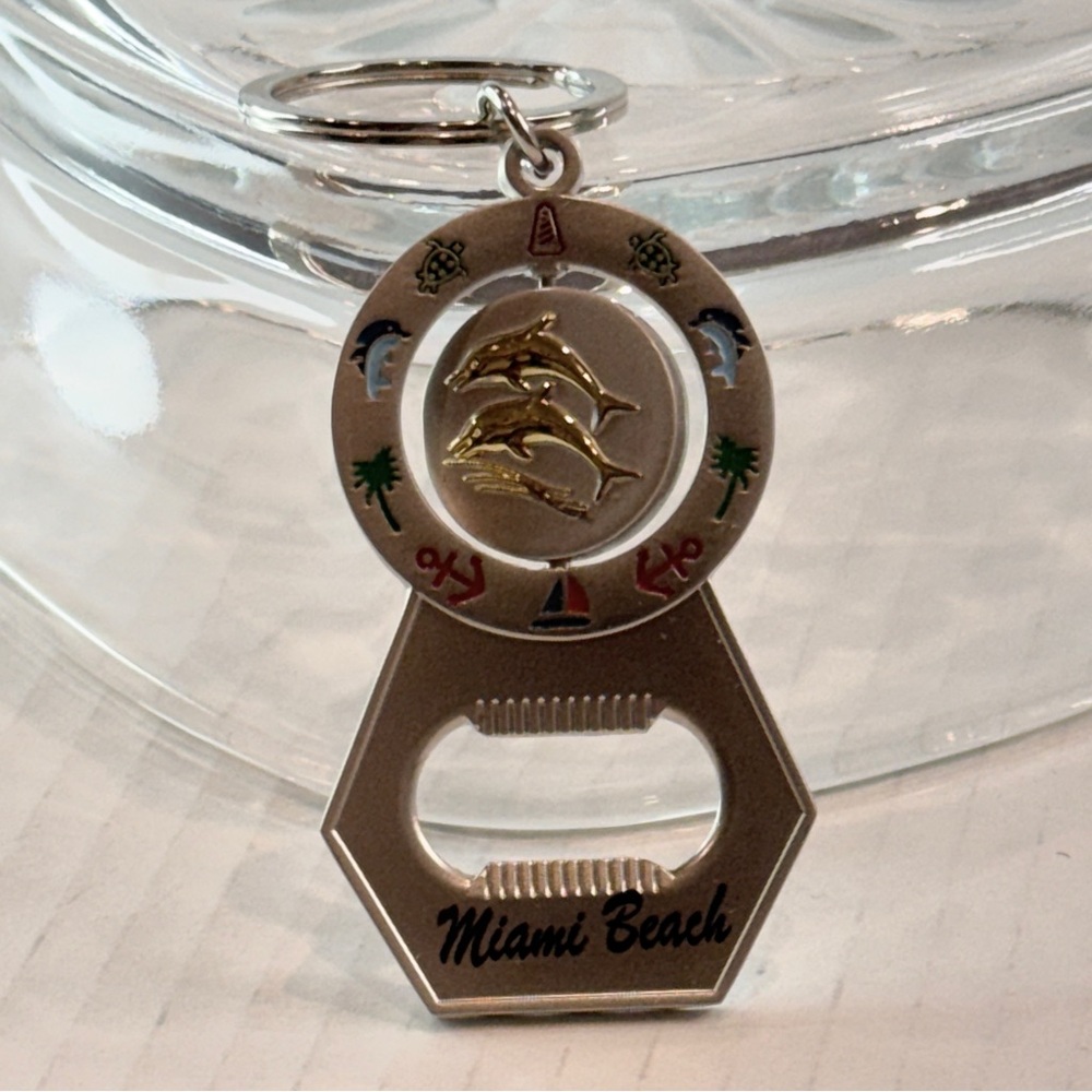 🆕 Miami Beach Dolphin 🐬 Keychain Bottle Opener – Nautical Souvenir Collectible